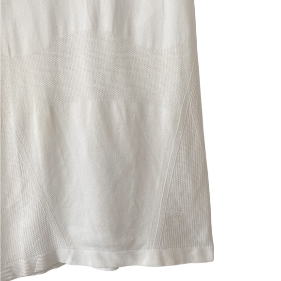 Atheta Razor Back White Performance Tank - Picture 4 of 4